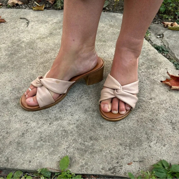 Mila Paoli pink twist platform sandals, size 9 - Picture 3 of 11